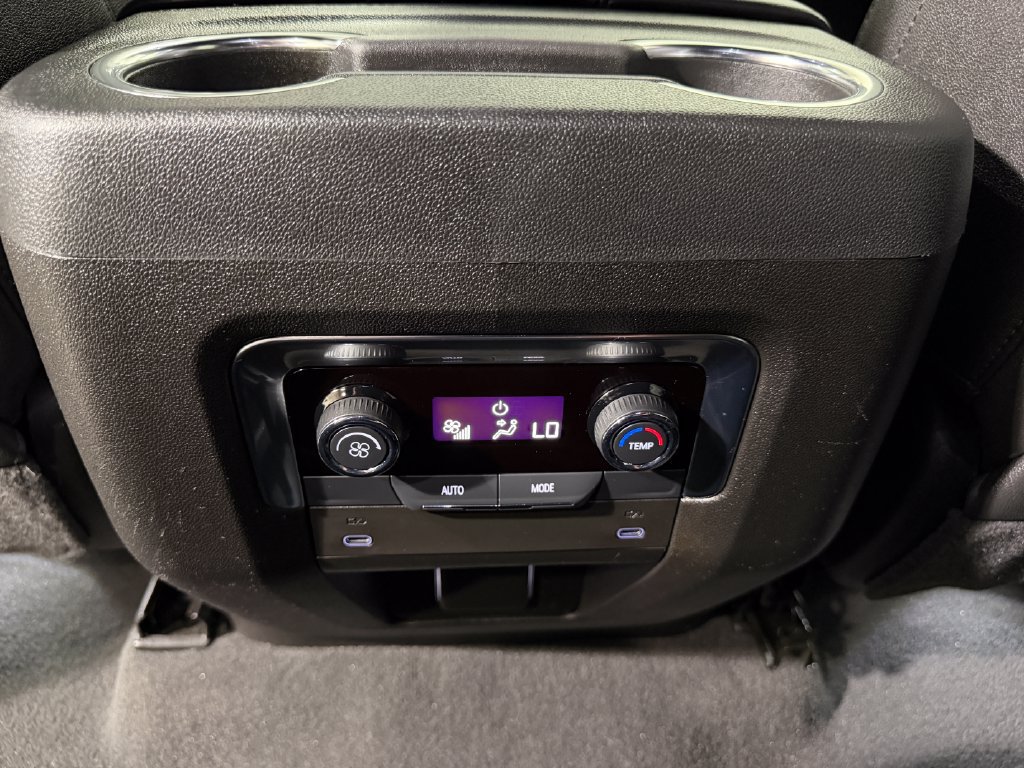 Used 2025 Chevrolet Tahoe LT AWD/4WD image 26
