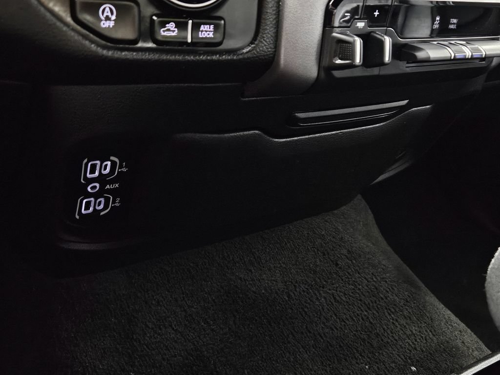Used 2023 RAM 1500 Big Horn AWD/4WD image 15
