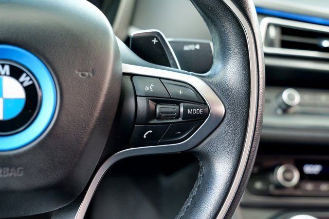 Used 2016 BMW i8 image 31