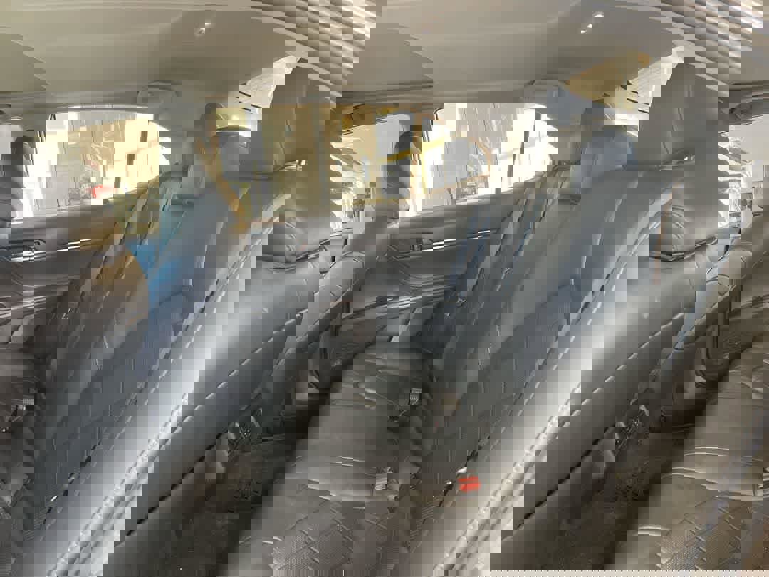 Used 2018 Toyota Camry XLE image 24