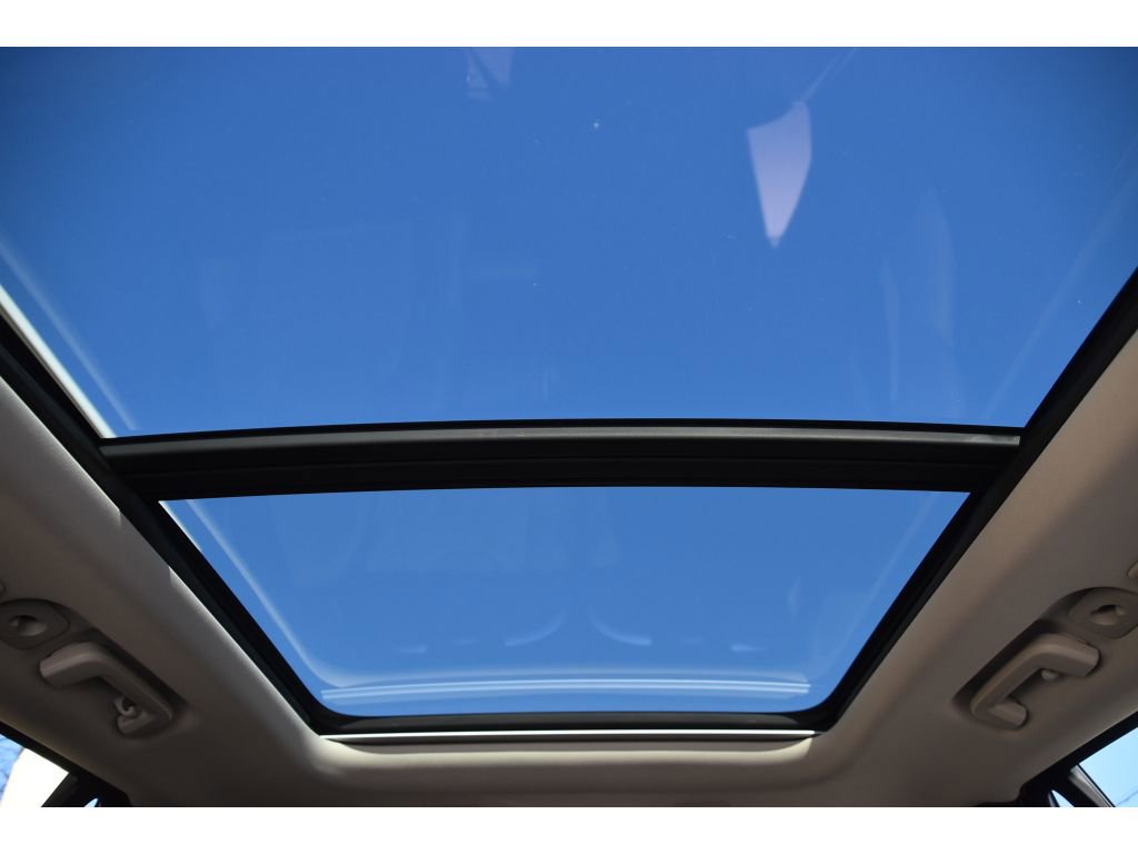 Certified 2024 Volvo XC90 B6 Plus image 14