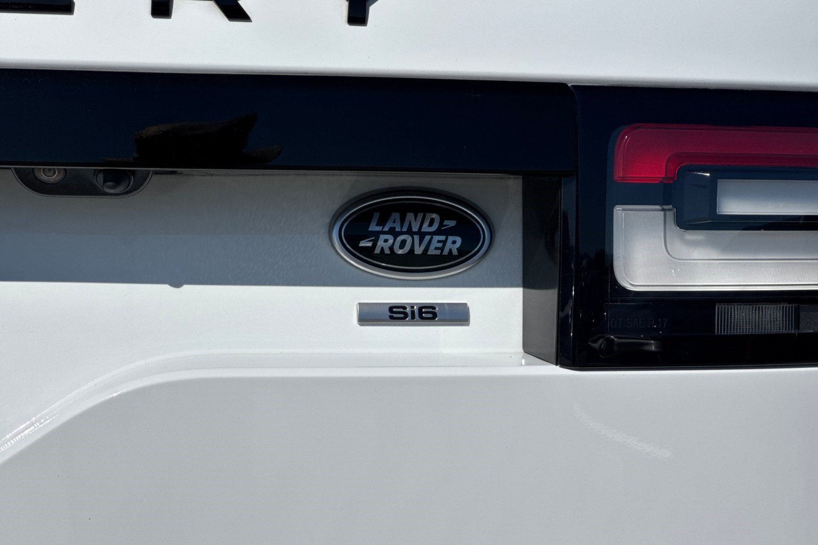 Used 2019 Land Rover Discovery SE AWD/4WD image 31