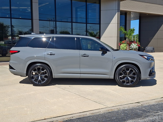 Certified 2025 Lexus TX 500h AWD image 7