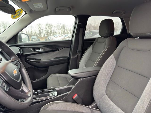 Used 2022 Chevrolet TrailBlazer LT w/ Convenience Package image 6