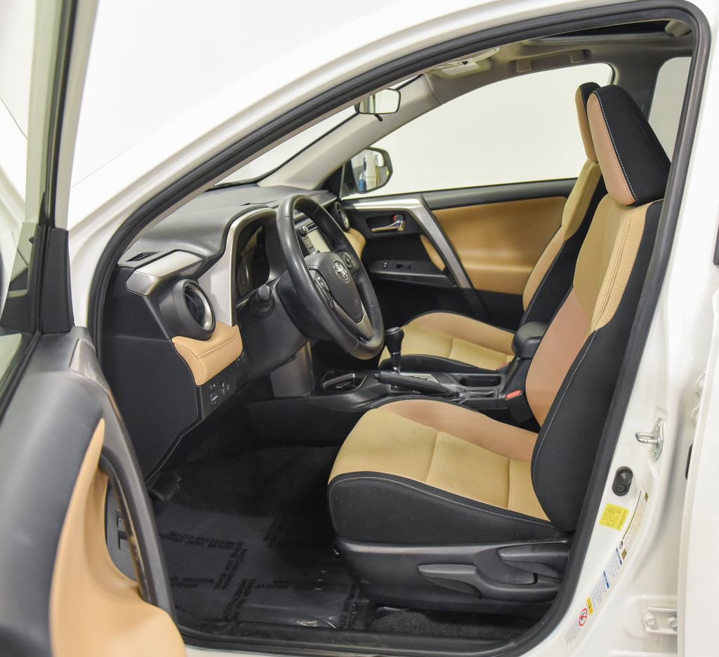 Used 2017 Toyota RAV4 XLE w/ All Weather Liner Package AWD/4WD image 2