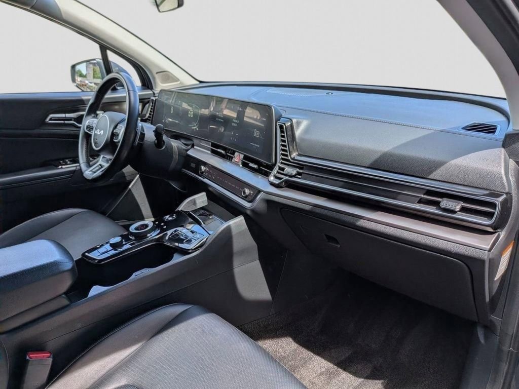 Certified 2025 Kia Sportage EX AWD/4WD image 24