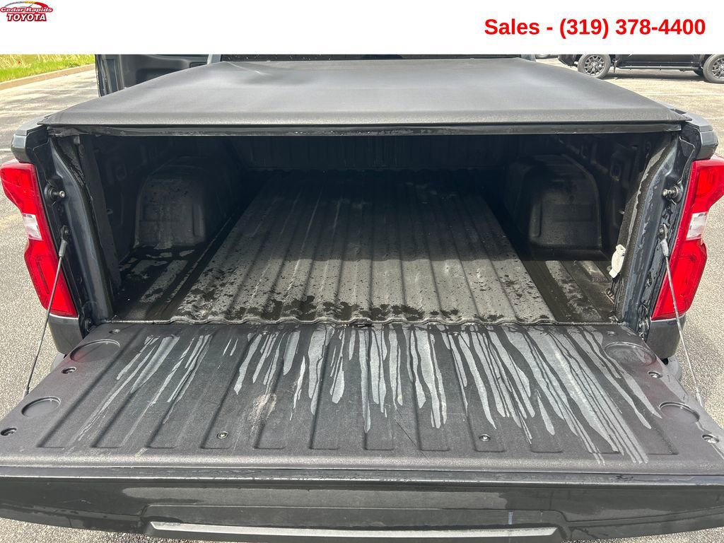 Used 2022 Chevrolet Silverado 1500 Custom w/ Safety Confidence Package AWD/4WD image 20