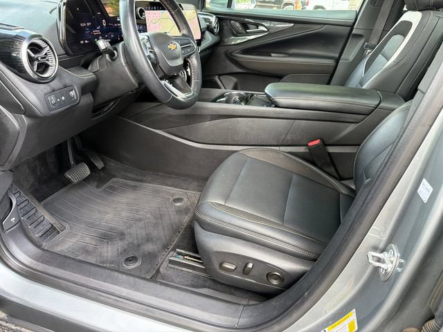 Used 2024 Chevrolet Blazer EV LT AWD/4WD image 9