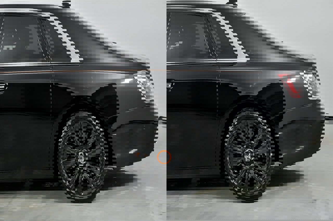 Used 2022 Rolls-Royce Ghost image 9