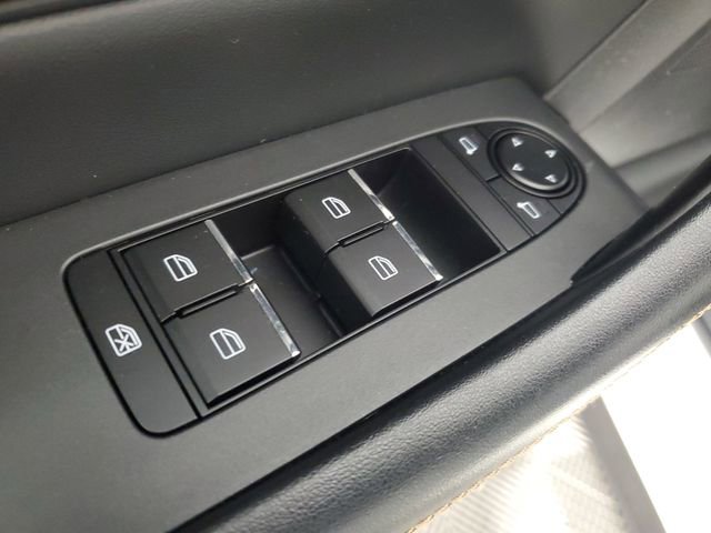 Certified 2024 MAZDA CX-90 Plug-In Hybrid w/ Preferred image 21