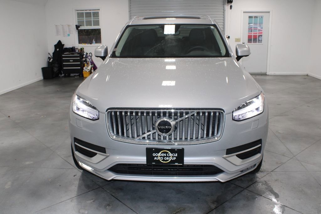 Used 2023 Volvo XC90 B5 Plus image 3
