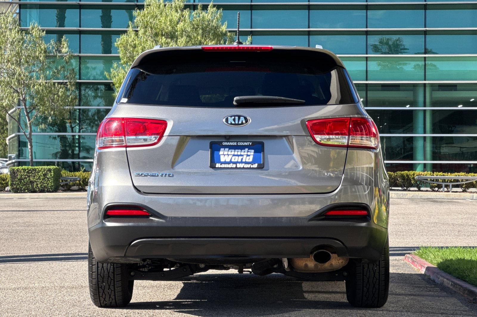 Used 2017 Kia Sorento AWD image 5