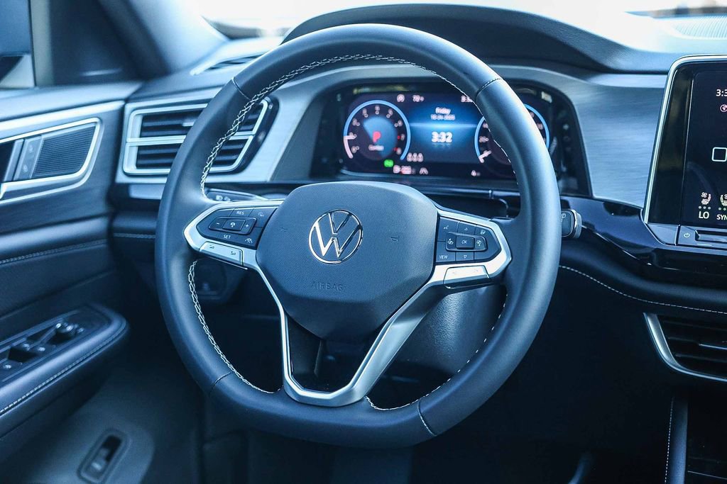 New 2026 Volkswagen Atlas Cross Sport SE image 25