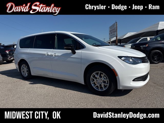 New 2026 Chrysler Voyager LX