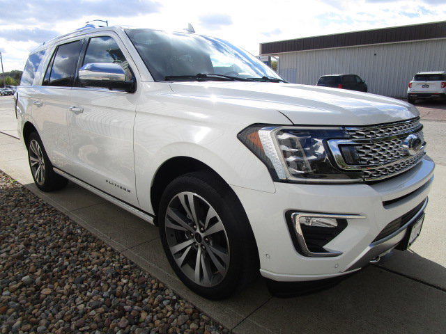 Used 2021 Ford Expedition Platinum image 3