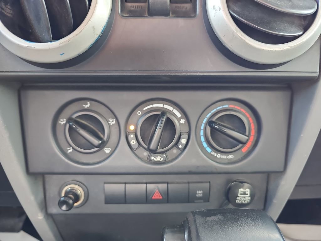 Used 2008 Jeep Wrangler Sahara w/ PWR Convenience Group AWD/4WD image 25