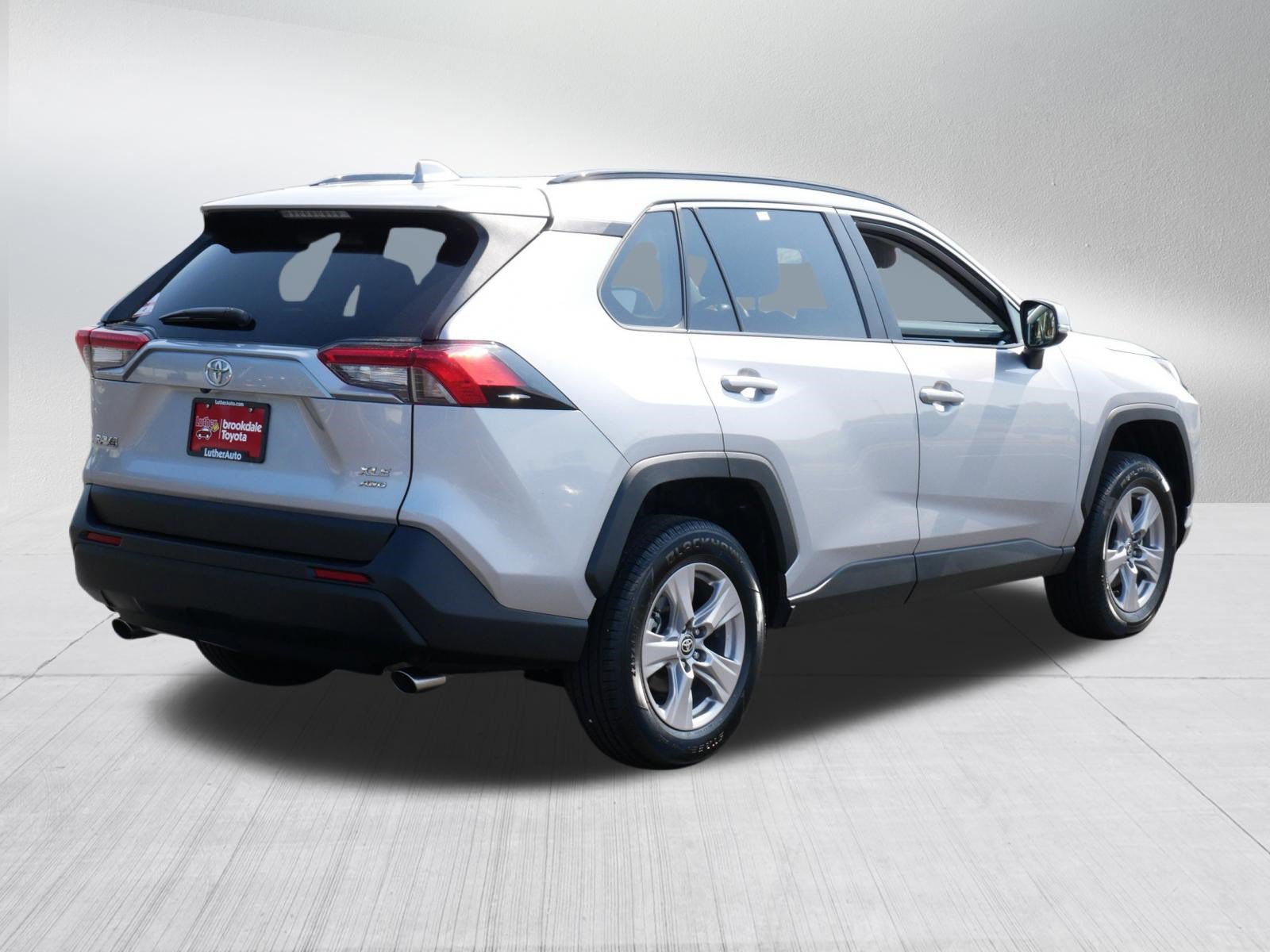 Certified 2025 Toyota RAV4 XLE AWD/4WD image 7