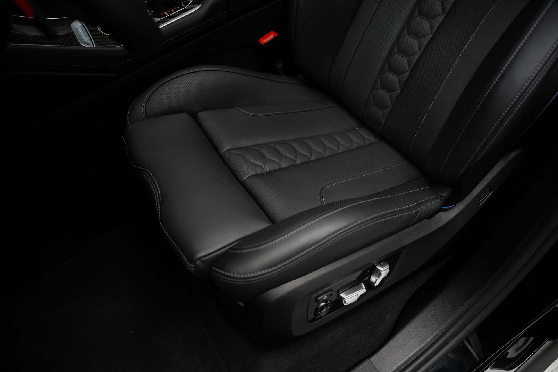 Used 2024 BMW X5 M Competition w/ Executive Package AWD/4WD image 67