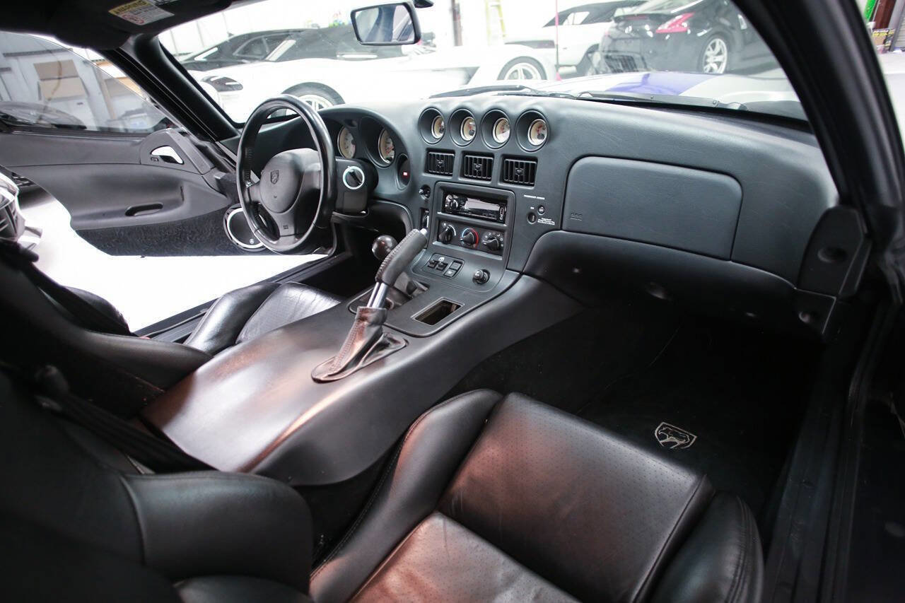 Used 1999 Dodge Viper GTS RWD image 18