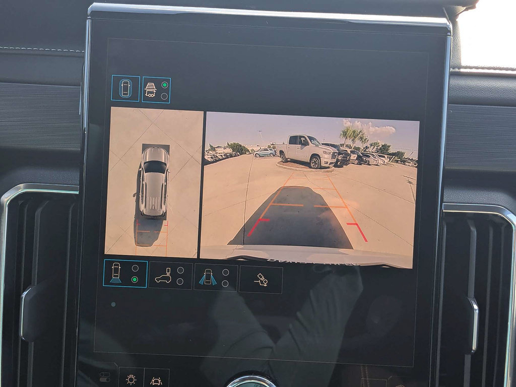 Used 2025 GMC Acadia Elevation FWD image 22