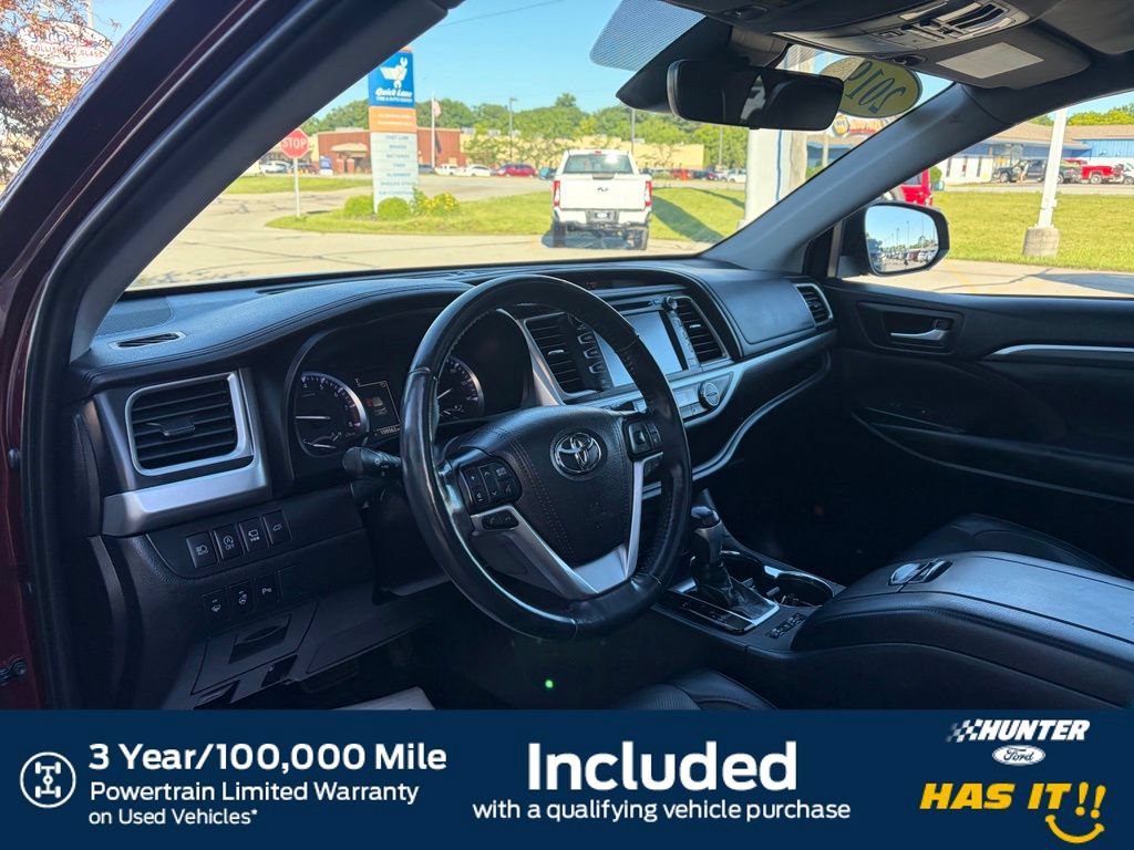 Used 2019 Toyota Highlander Limited Platinum AWD/4WD image 2