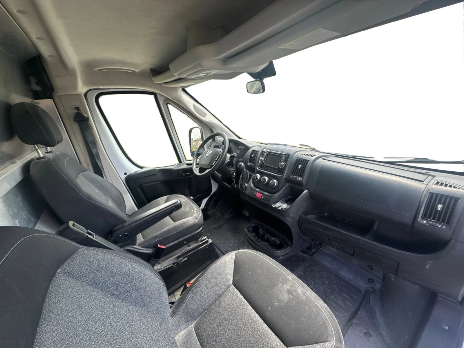Used 2017 RAM ProMaster 2500 w/ Interior Convenience Group FWD image 14