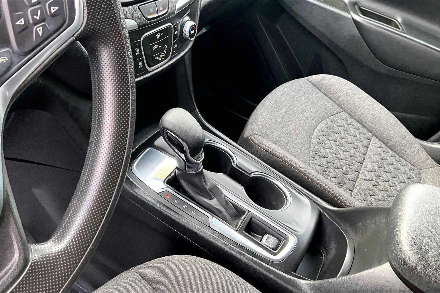 Used 2023 Chevrolet Equinox LT FWD image 16