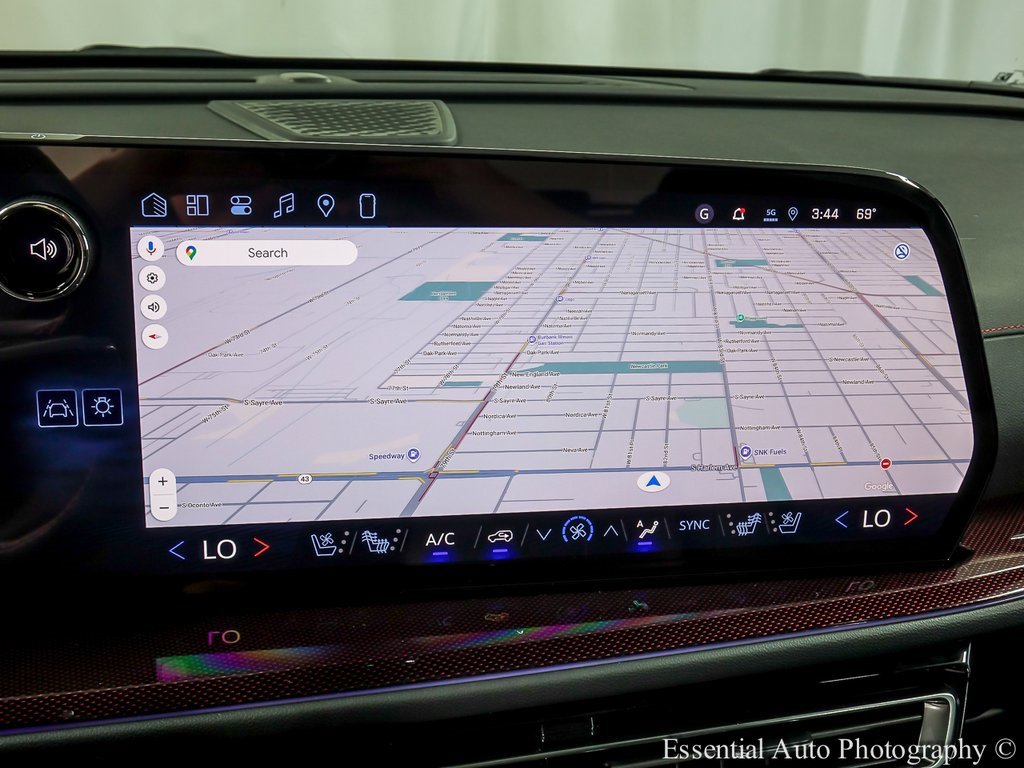 New 2026 Chevrolet Traverse RS w/ LPO, Floor Liner Package image 18
