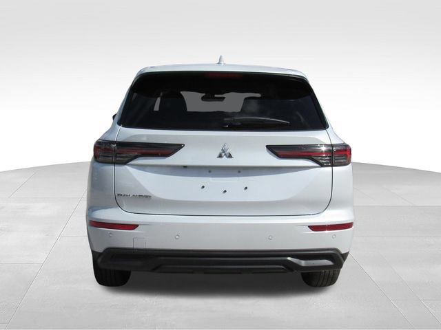 New 2026 Mitsubishi Outlander ES FWD video 4