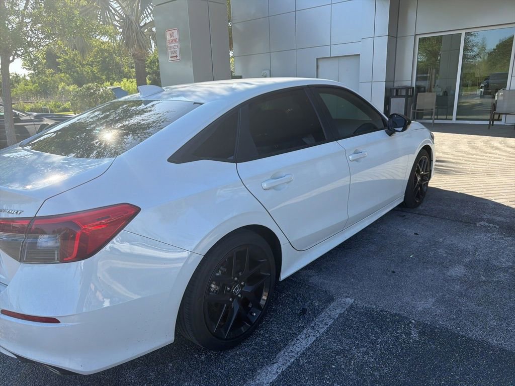 Used 2023 Honda Civic Sport image 3