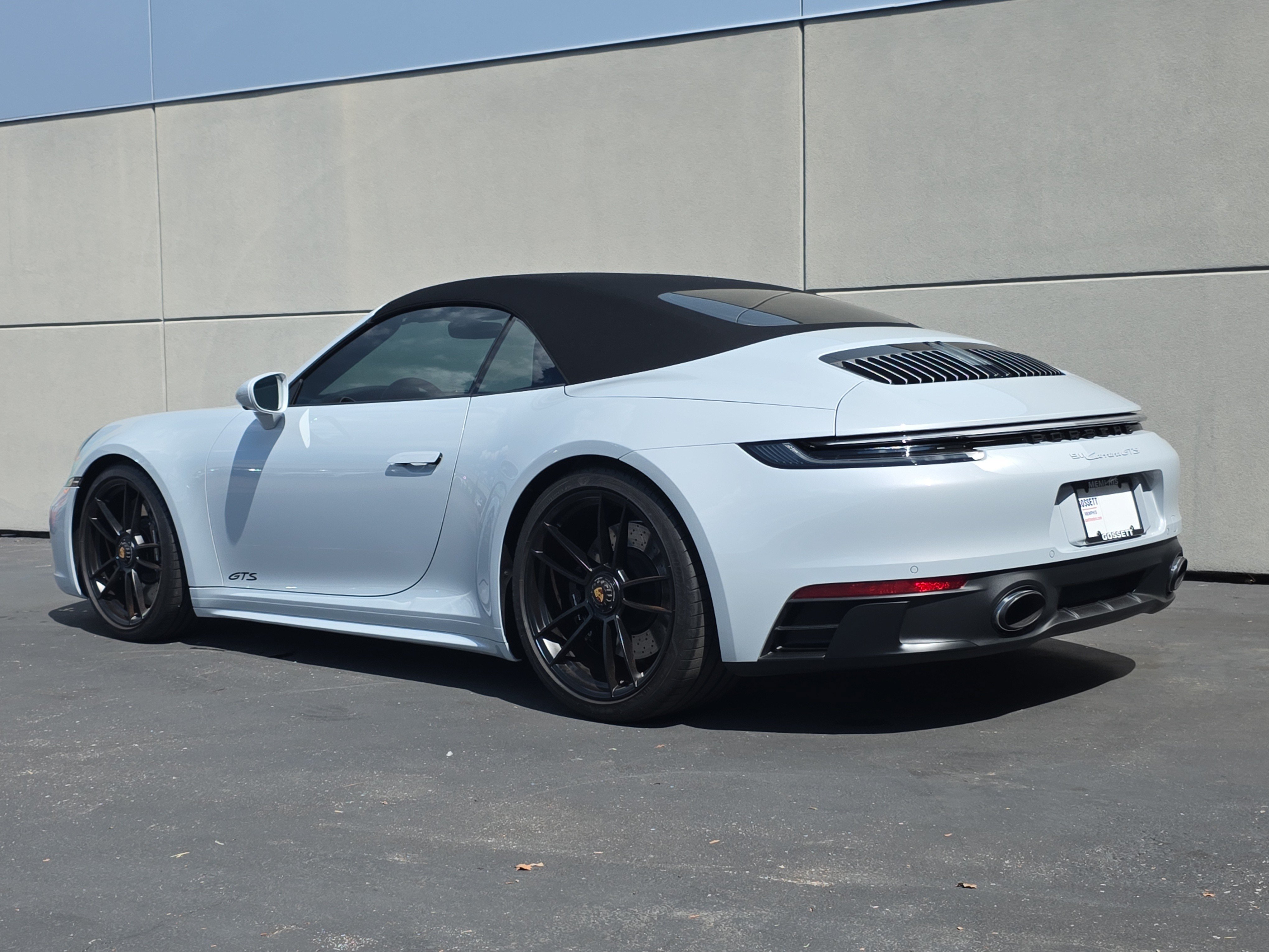 Used 2024 Porsche 911 Carrera GTS RWD image 3