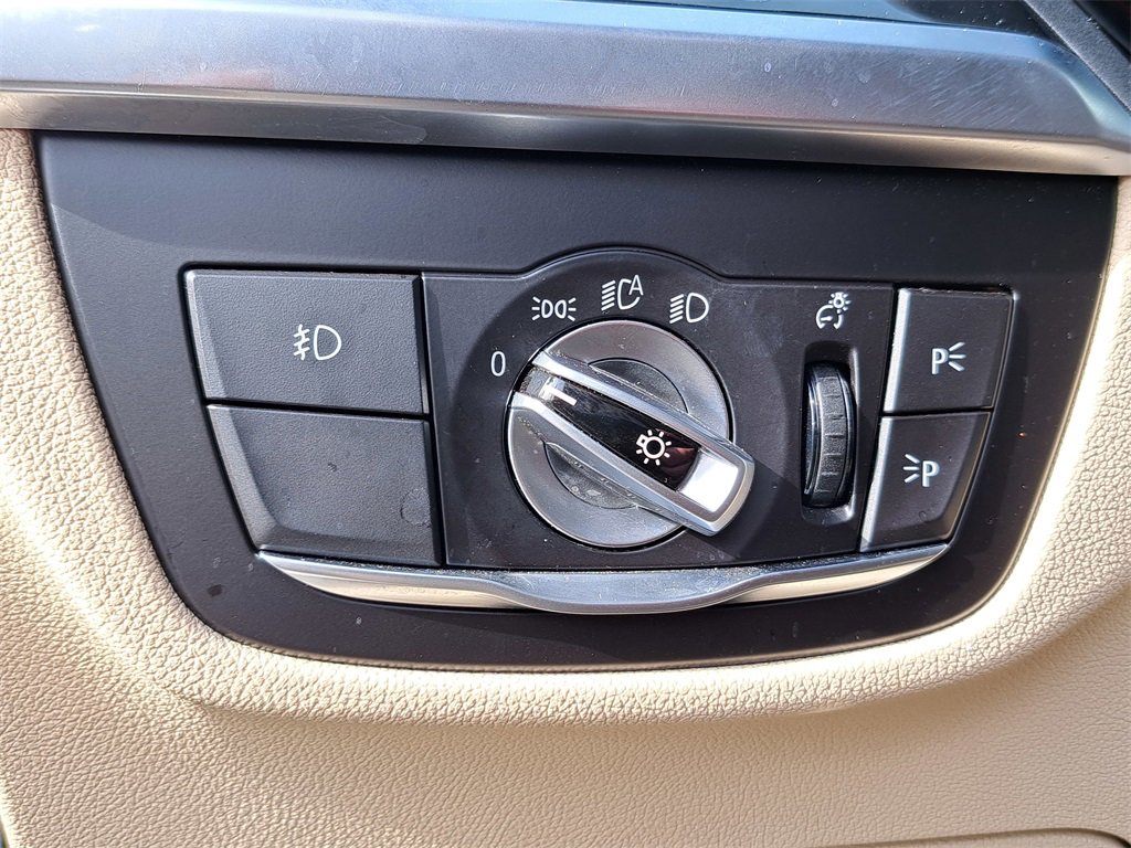 Used 2021 BMW X3 xDrive30i w/ Premium Package image 9