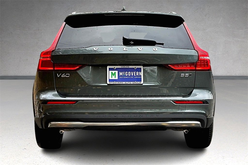 New 2026 Volvo V60 B5 Cross Country Plus w/ Protection Package Premier image 4
