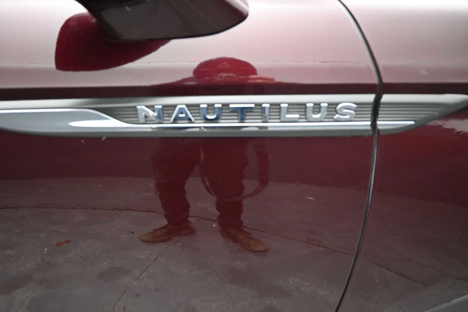 Used 2019 Lincoln Nautilus Select AWD/4WD image 28