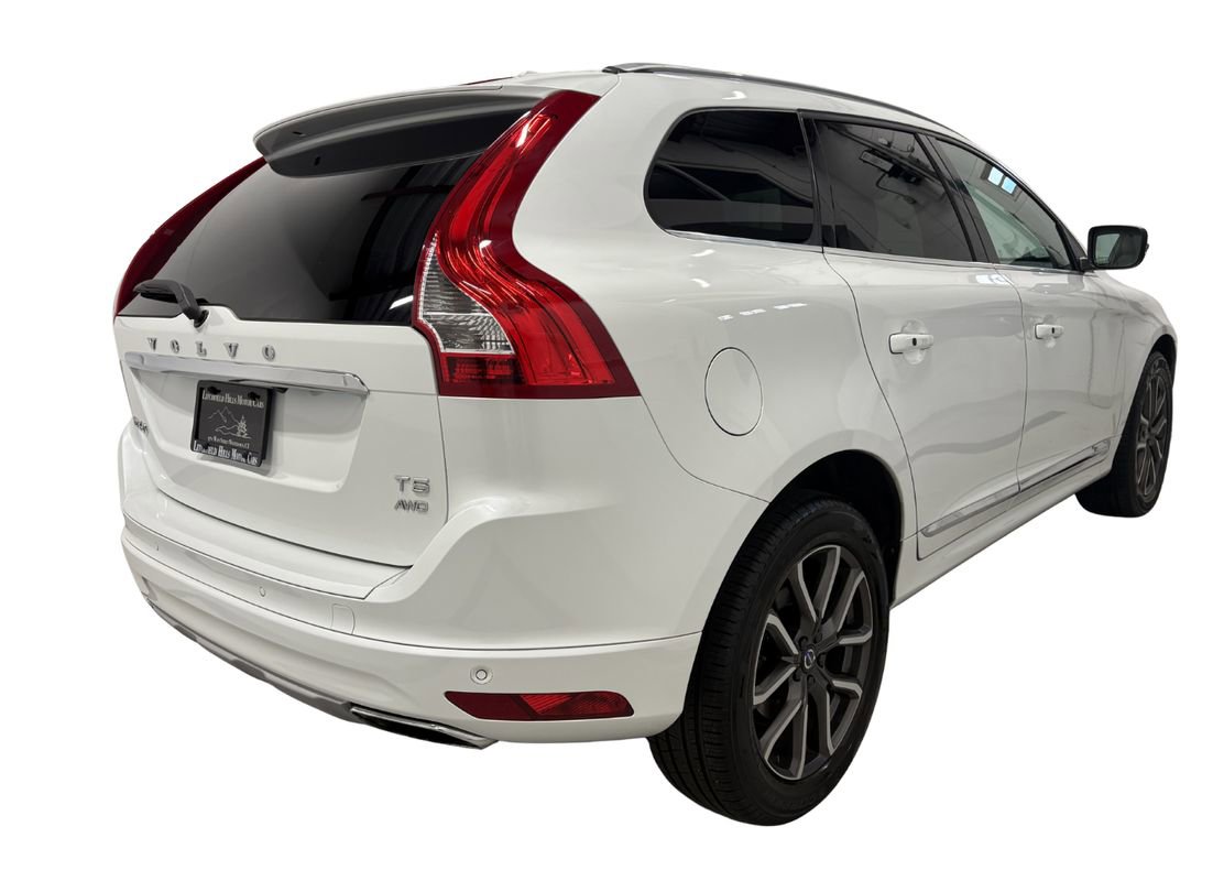 Used 2016 Volvo XC60 T5 Premier w/ Proximity Package AWD/4WD image 4