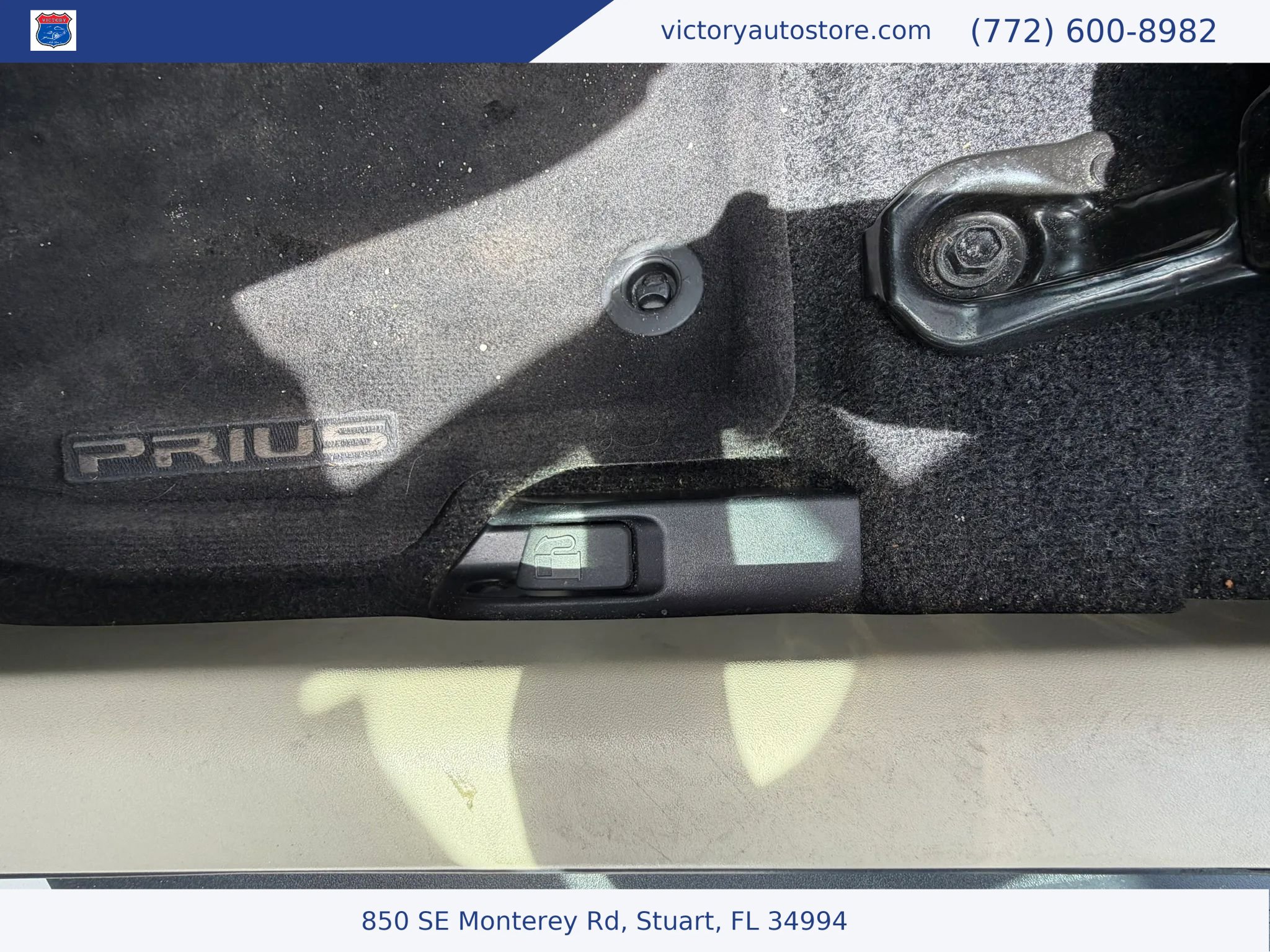 Used 2014 Toyota Prius Two FWD image 18