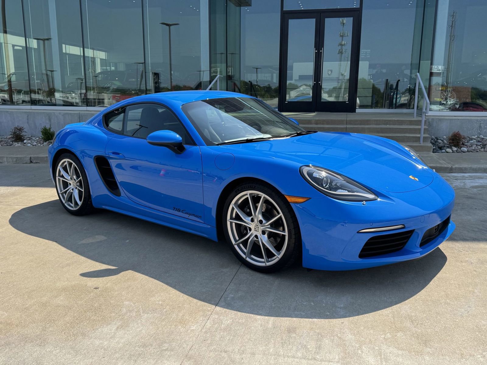 Certified 2025 Porsche 718 Cayman image 9