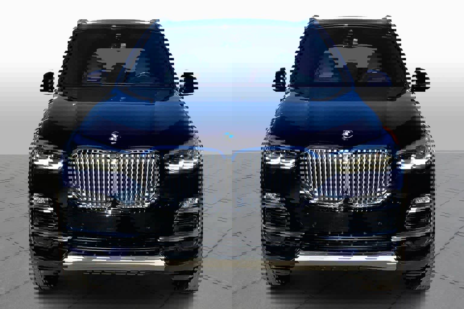 Used 2021 BMW X5 xDrive40i w/ Premium Package image 2