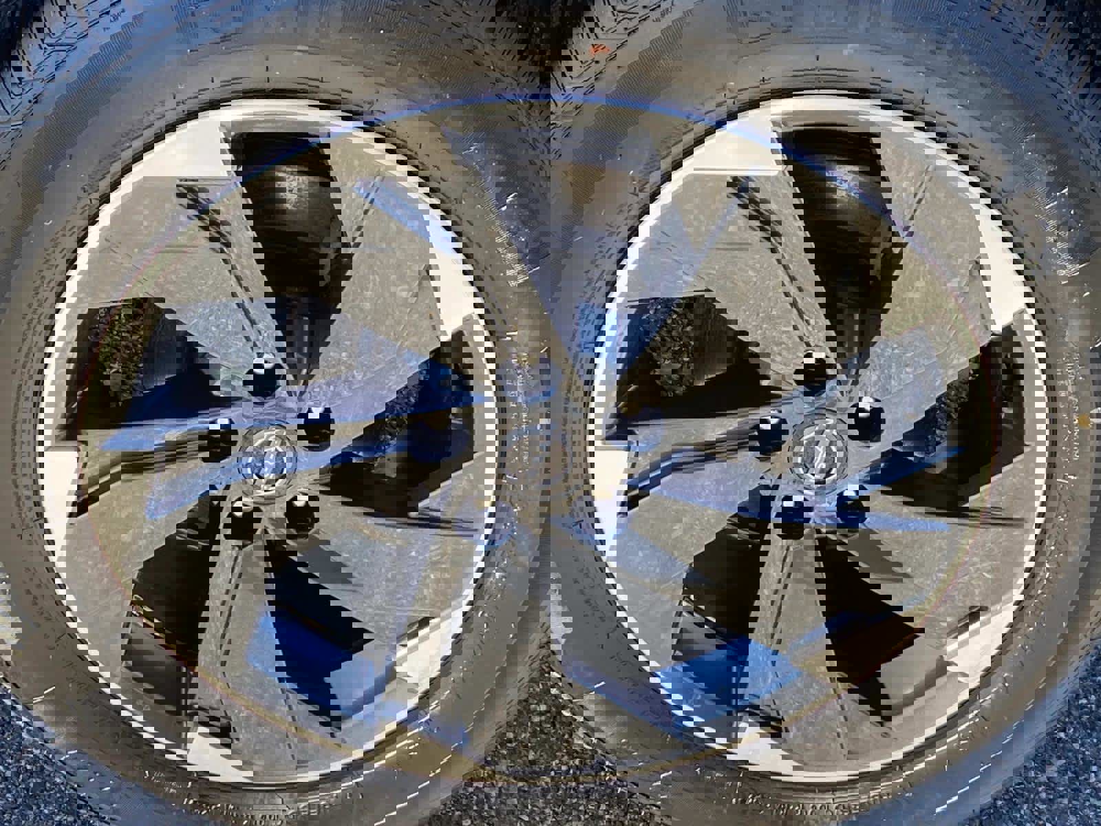 Used 2024 Nissan Rogue SV image 30