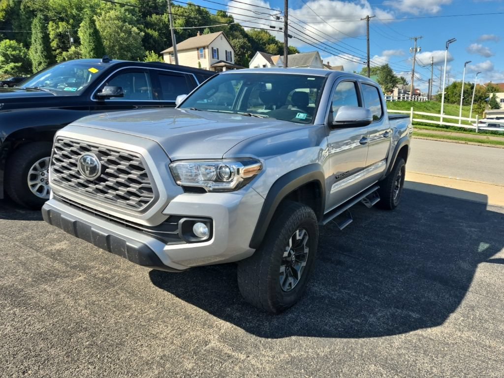 Used 2021 Toyota Tacoma TRD Off-Road AWD/4WD image 3
