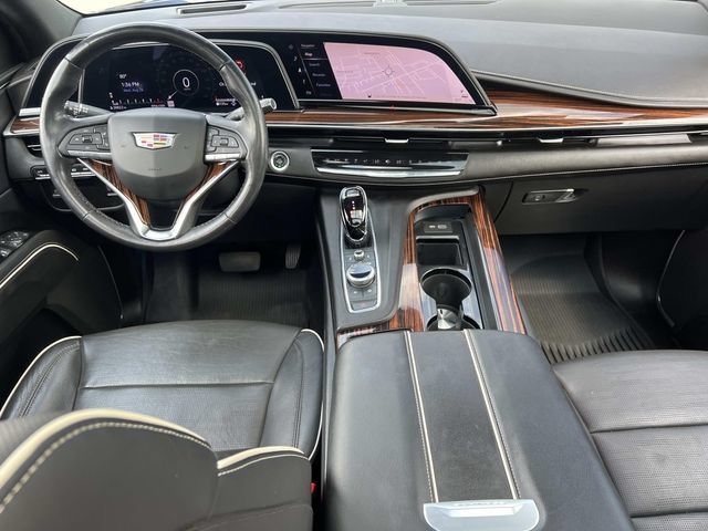 Used 2022 Cadillac Escalade Premium Luxury AWD/4WD image 15