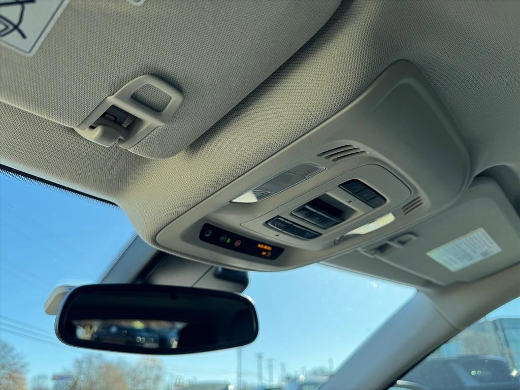 Used 2021 Buick Envision Essence w/ Technology Package I image 26