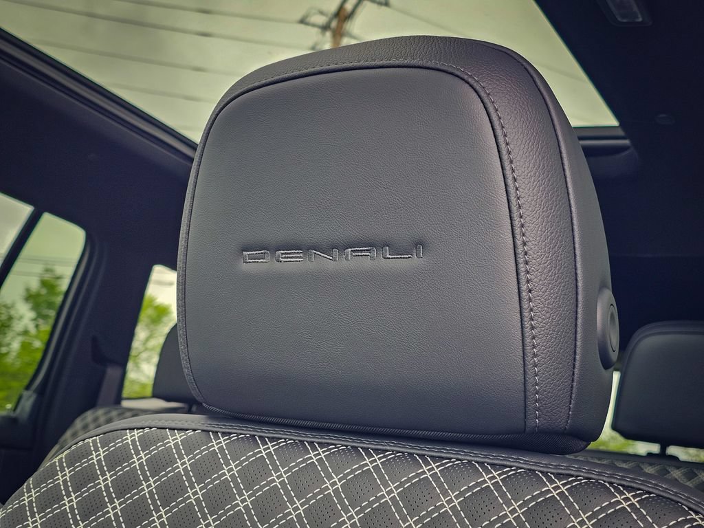 New 2026 GMC Acadia Denali w/ Super Cruise Package AWD/4WD image 19
