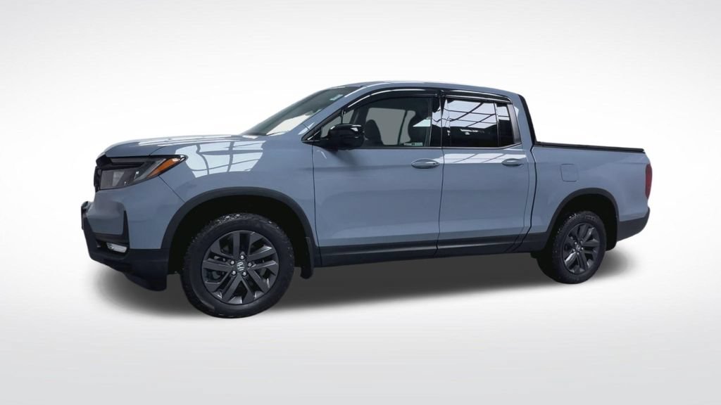 Used 2024 Honda Ridgeline Sport image 4