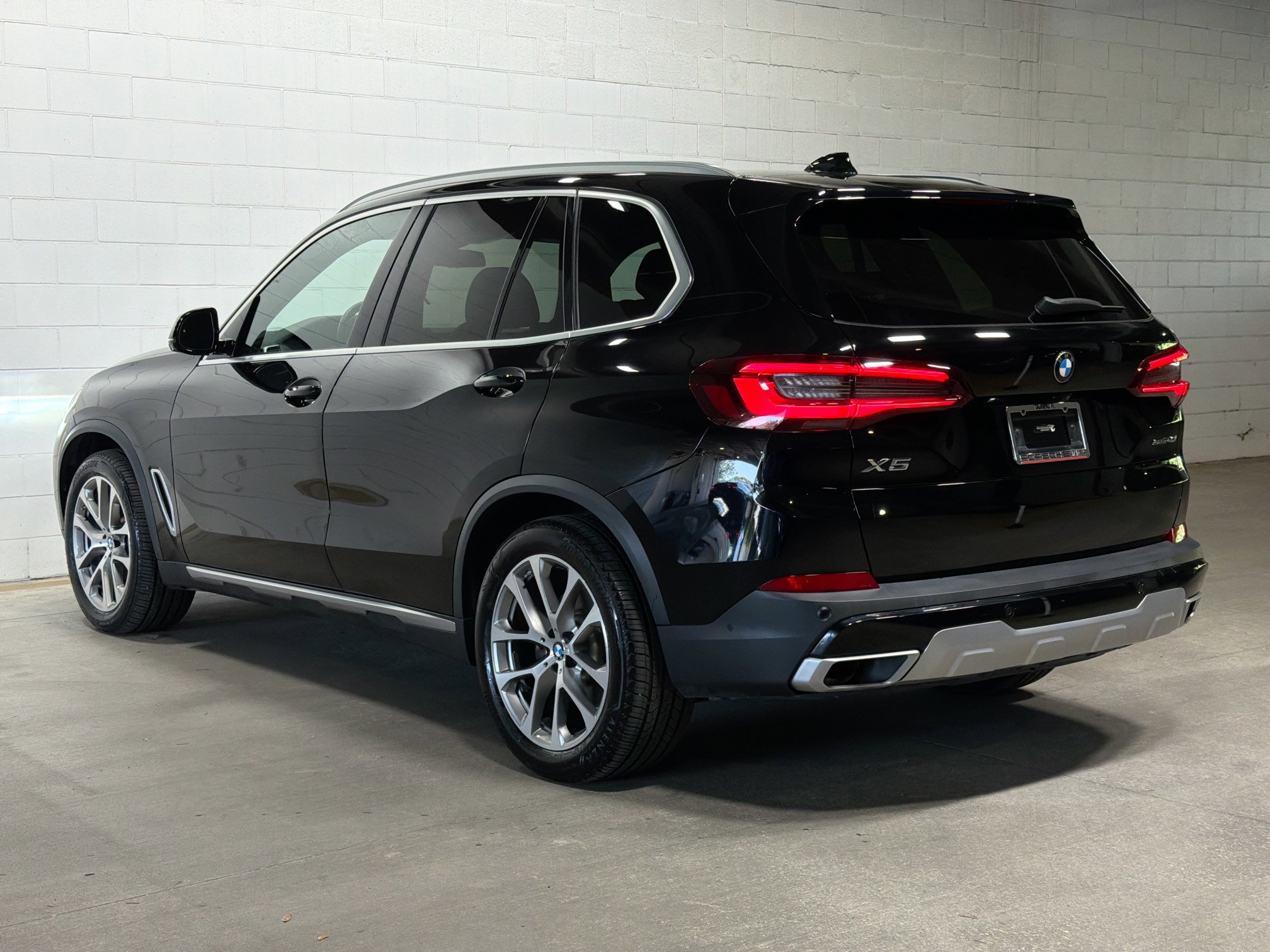 Used 2020 BMW X5 sDrive40i w/ Premium Package image 3