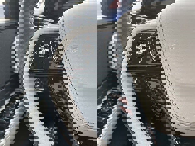 Used 2025 Lincoln Aviator AWD w/ Jet Appearance Package image 32