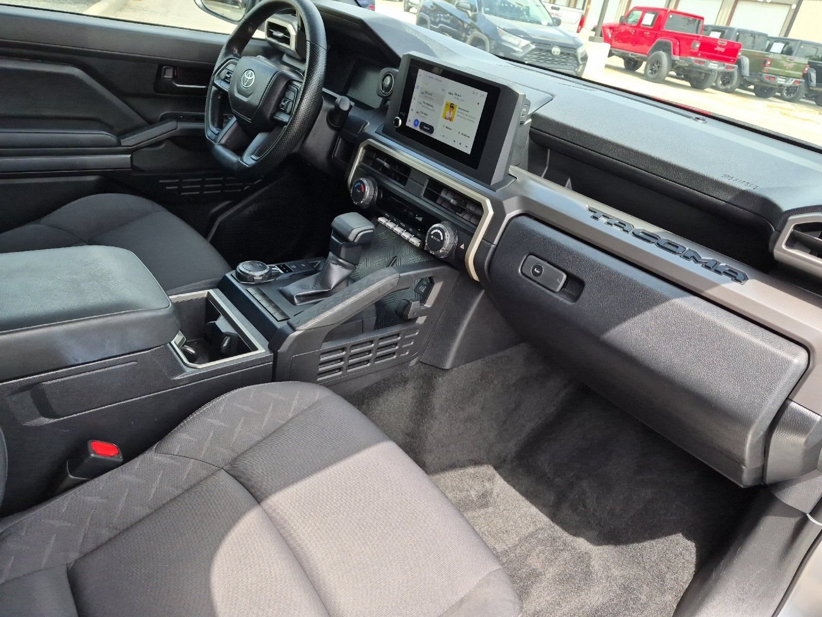 Used 2024 Toyota Tacoma SR5 AWD/4WD image 14
