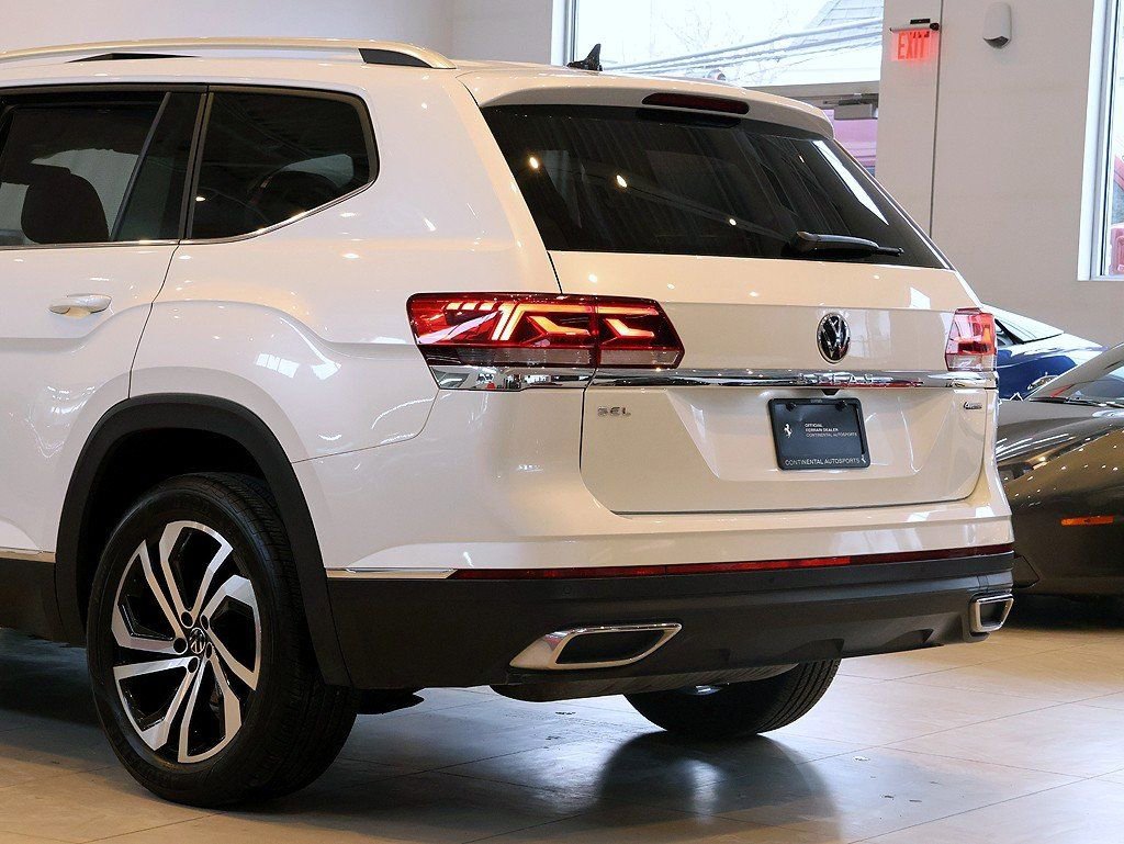 Used 2023 Volkswagen Atlas SEL image 31