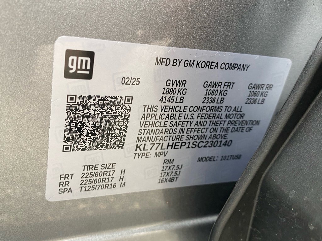 Used 2025 Chevrolet Trax LT w/ LT Convenience Package image 18