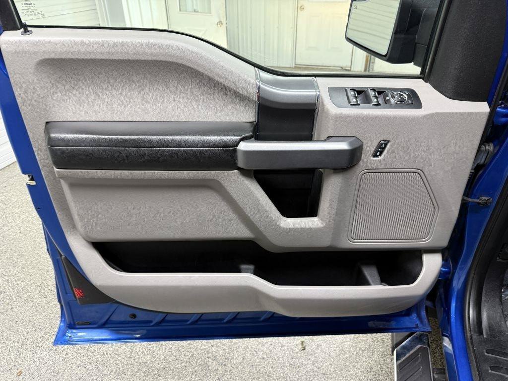 Used 2015 Ford F150 XLT w/ Equipment Group 302A Luxury AWD/4WD image 24